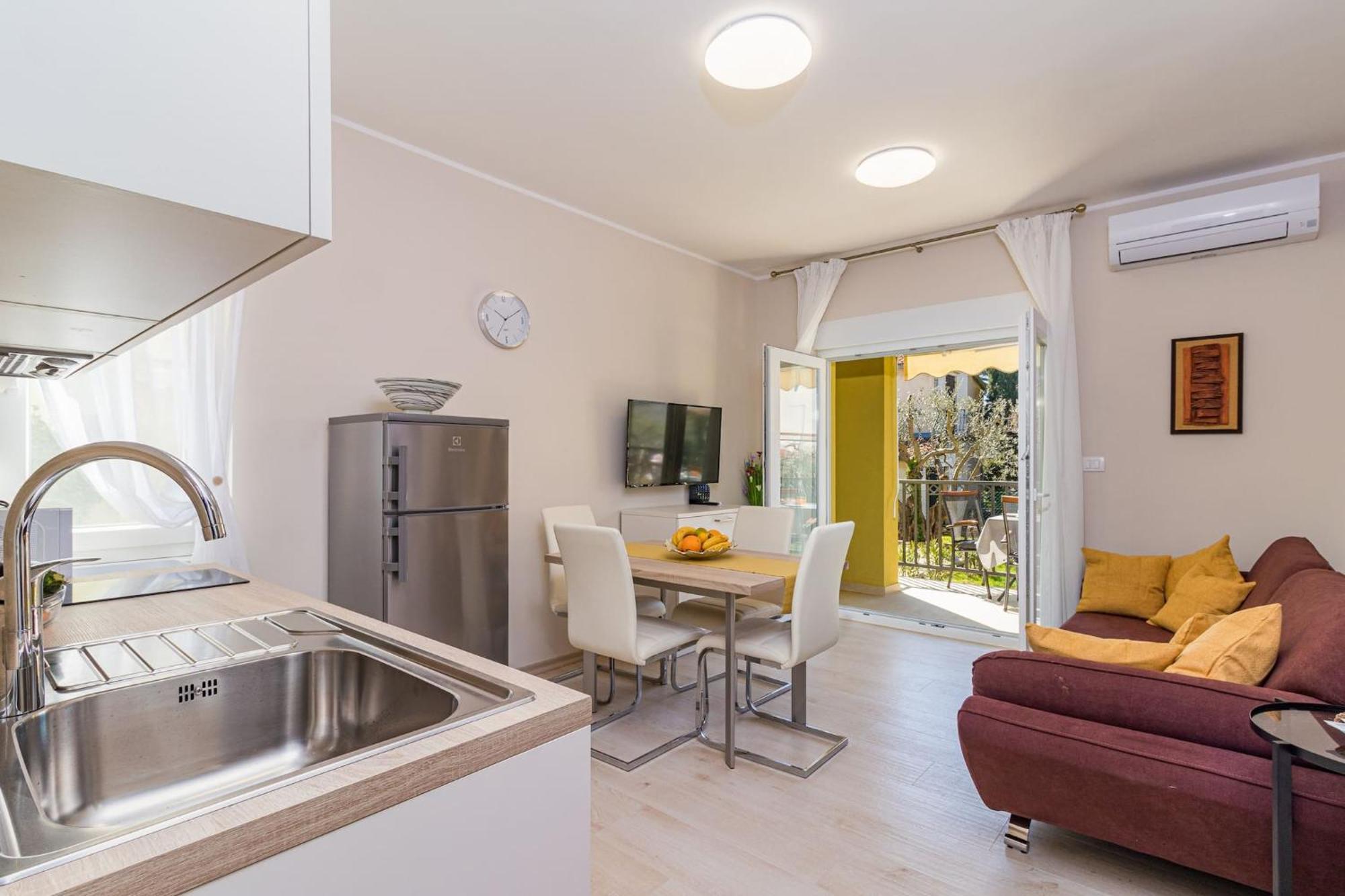 Rosemary Apartment Medulin